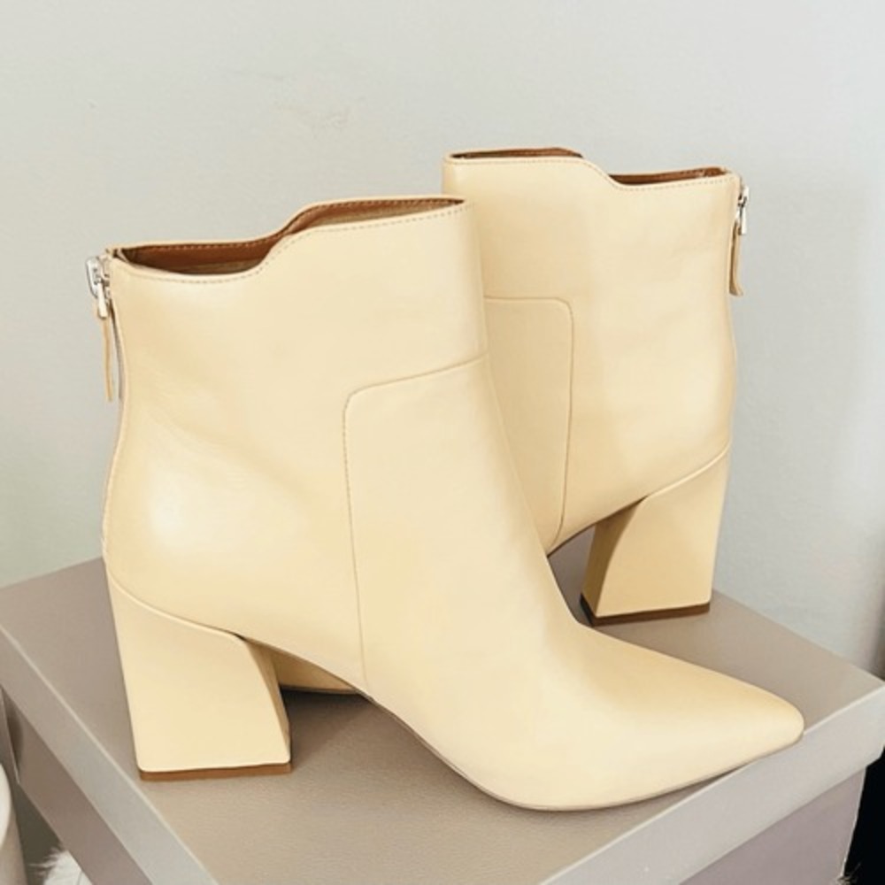 FRANCO SARTO Venture Leather Bootie Boot, Beige/White, Block Heel, Size‎ 9, NWT - Picture 9 of 16